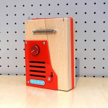 ゴムベース　Ｃｏｍｐａｃｔ　ｍｏｄｅｌ＜Ｂｅｅｃｈ＞／レッド の画像